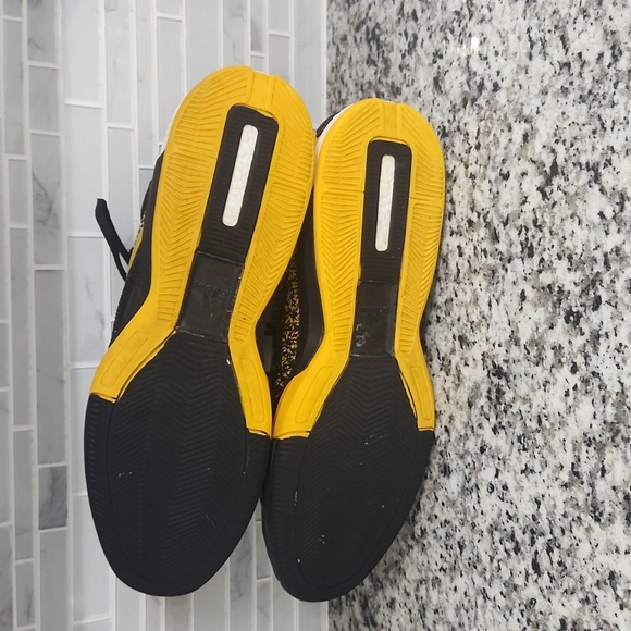 Black & Yellow Adidas Knit Basketball Shoes sz 17 stableframe sneakers - Picture 6 of 7